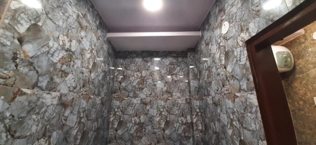 Aggarwal Luxury With Private Kitchen Washroom And Balcony Along With Fridge, Ac, Android Tv, Wifi In Main Lajpat Nagar *